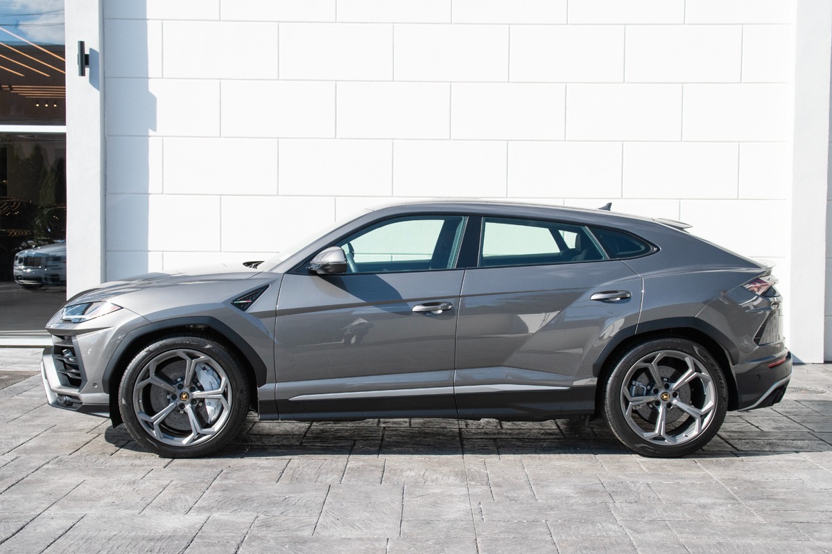 2021 Lamborghini Urus Image 3
