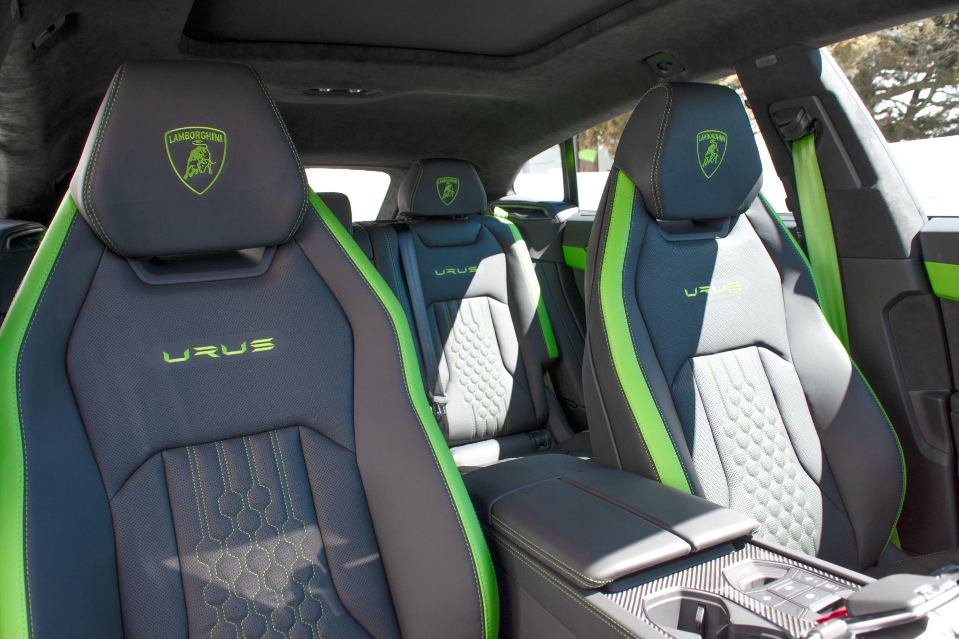 2024 Lamborghini Urus Image 5