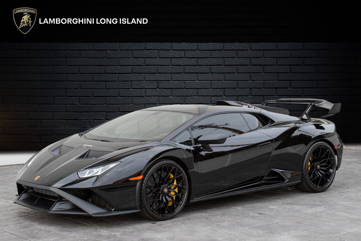 2023 Lamborghini Huracan Image 1