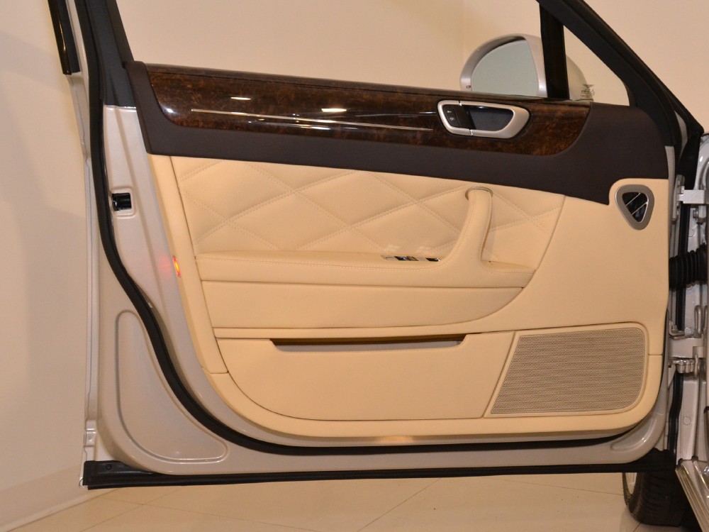 2013 Bentley Continental Flying Spur Speed Image 24