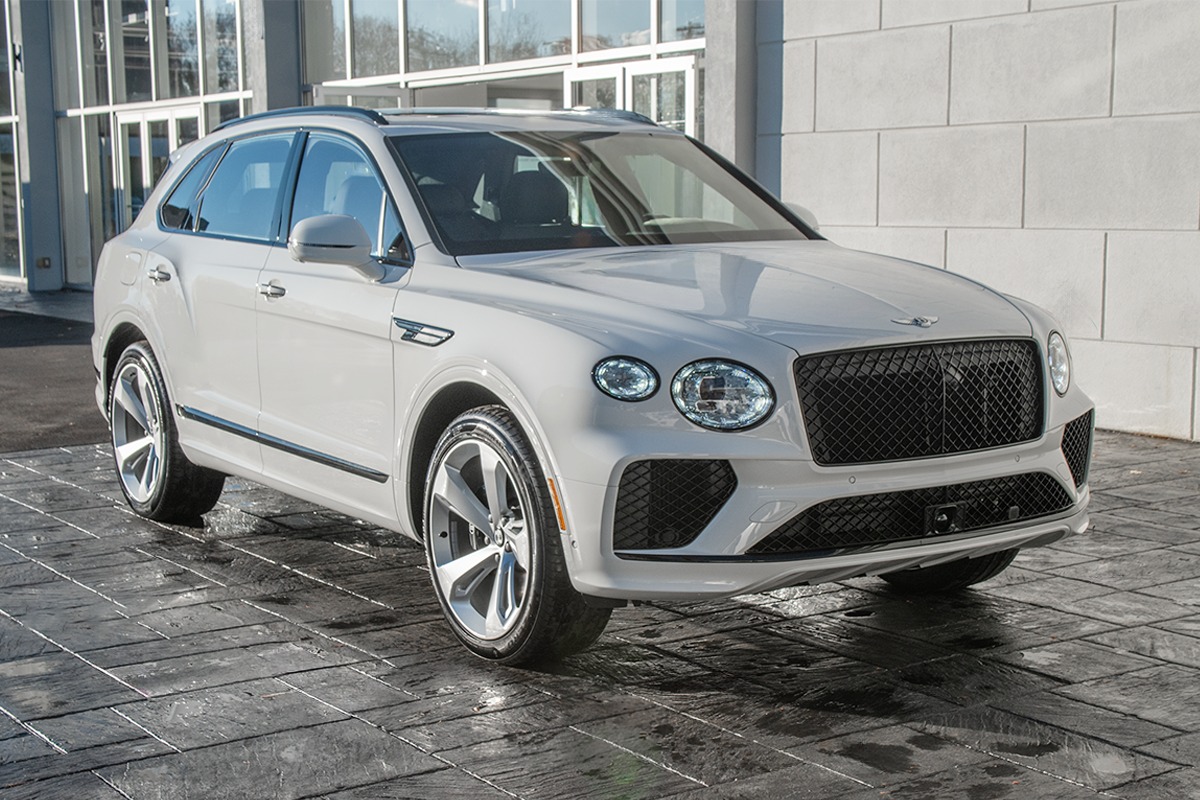 2024 Bentley Bentayga Image 11
