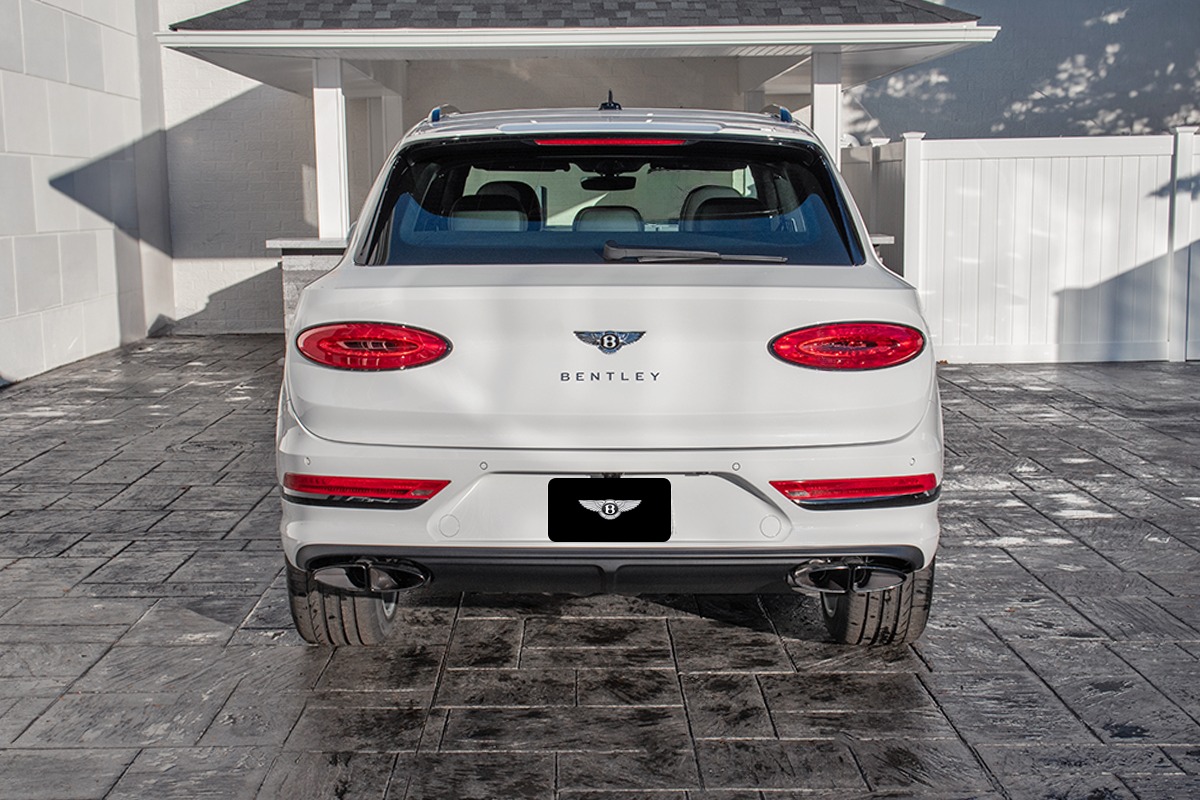 2024 Bentley Bentayga Image 7