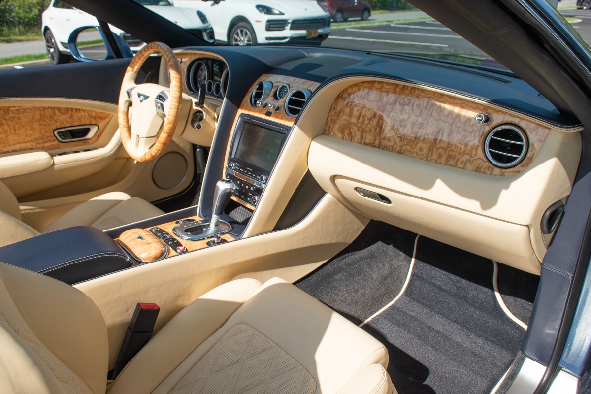 2014 Bentley Continental GT Convertible Image 2