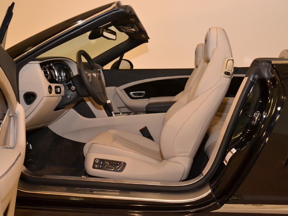 2013 Bentley Continental GT Convertible Image 21