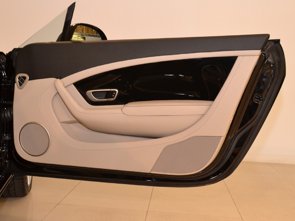 2013 Bentley Continental GT Convertible Image 27