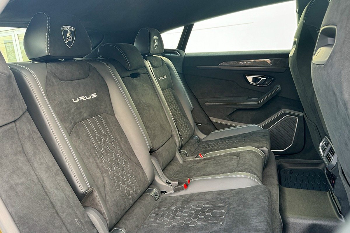 2024 Lamborghini Urus Image 21