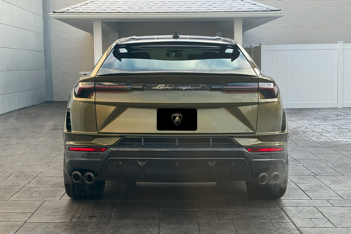 2024 Lamborghini Urus Image 25