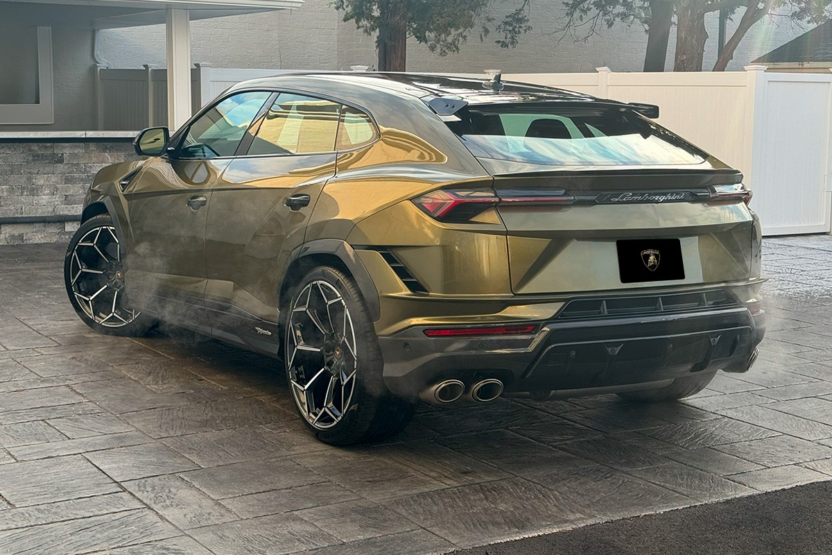 2024 Lamborghini Urus Image 5
