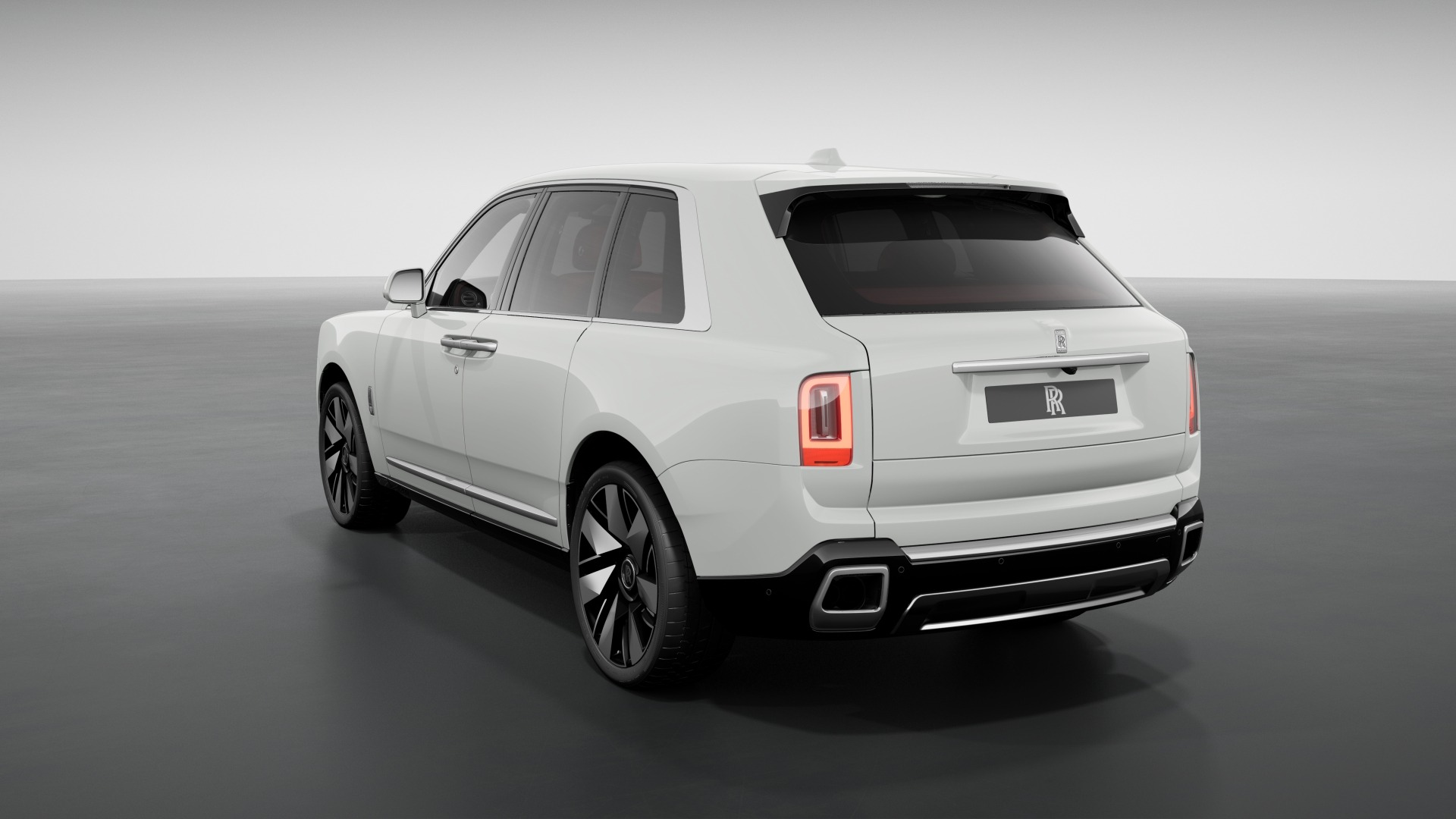 2025 Rolls-Royce Cullinan Image 2