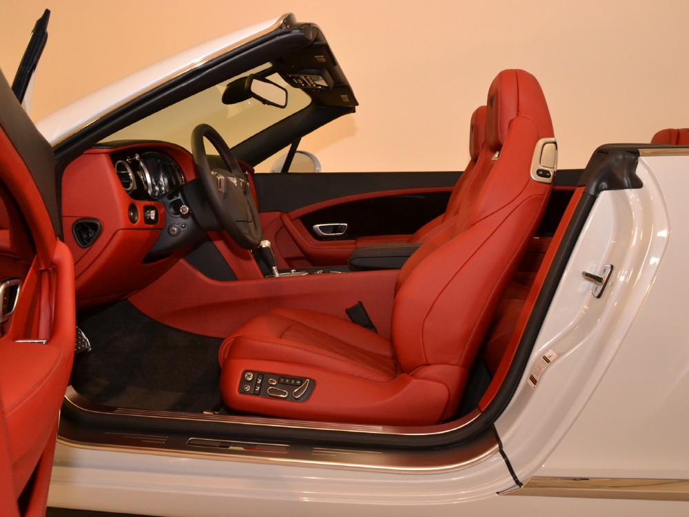 2013 Bentley Continental GT Convertible Image 21