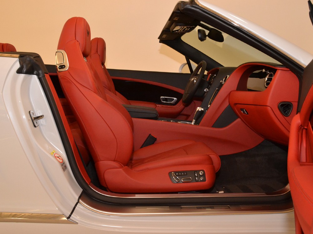 2013 Bentley Continental GT Convertible Image 25