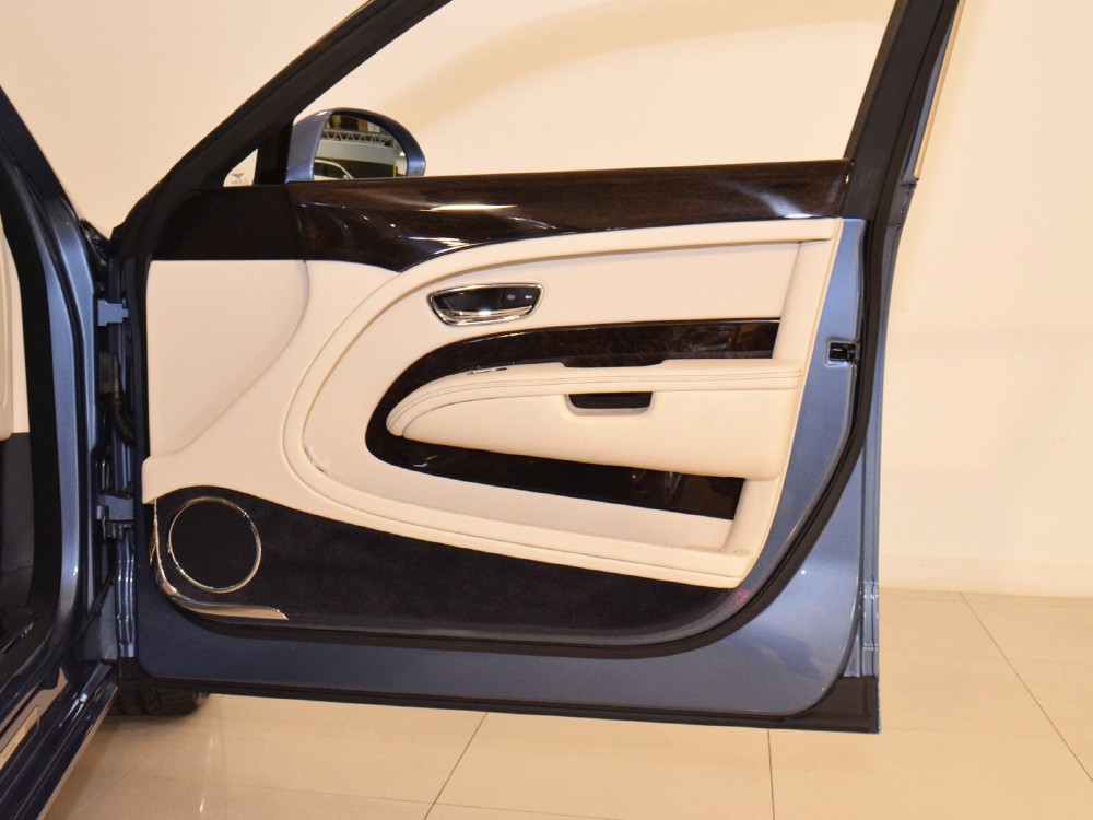 2012 Bentley Mulsanne Image 24