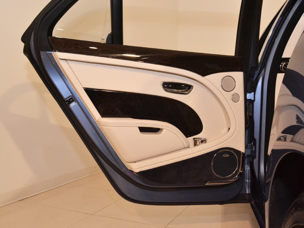 2012 Bentley Mulsanne Image 25