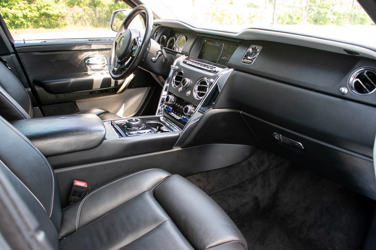 2020 Rolls-Royce Cullinan Image 6