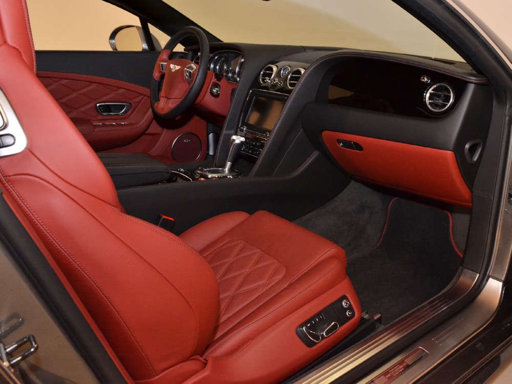 2012 Bentley Continental GT Image 16
