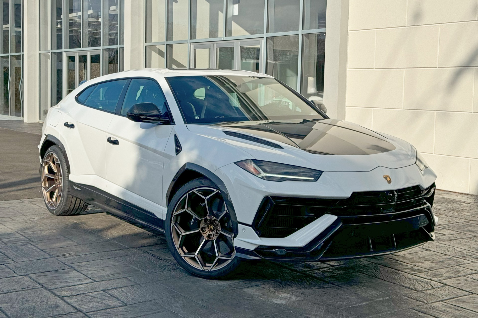 2024 Lamborghini Urus Image 12