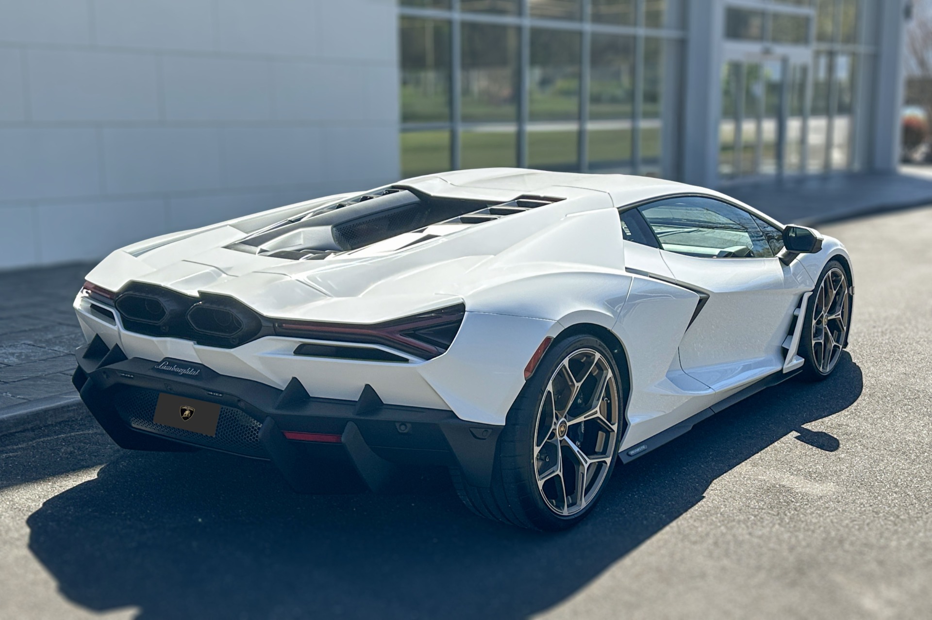 2026 Lamborghini Revuelto Image 15