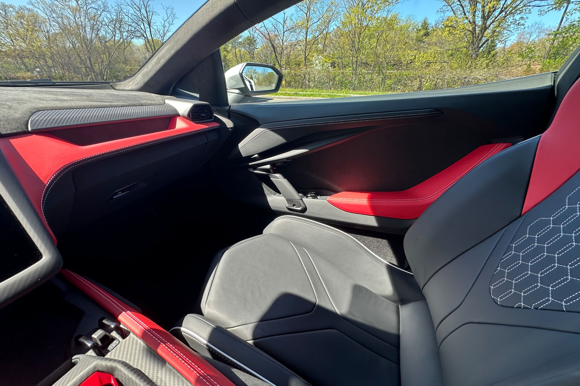 2026 Lamborghini Revuelto Image 18