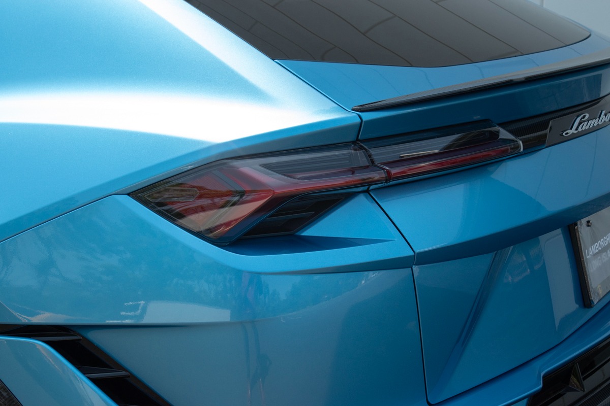 2024 Lamborghini Urus Image 15