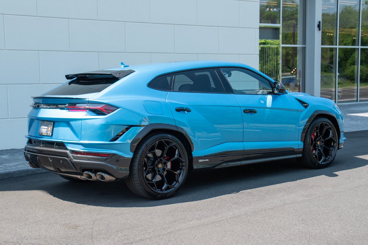 2024 Lamborghini Urus Image 21