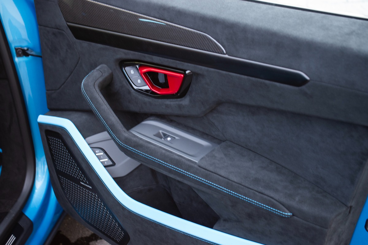2024 Lamborghini Urus Image 29