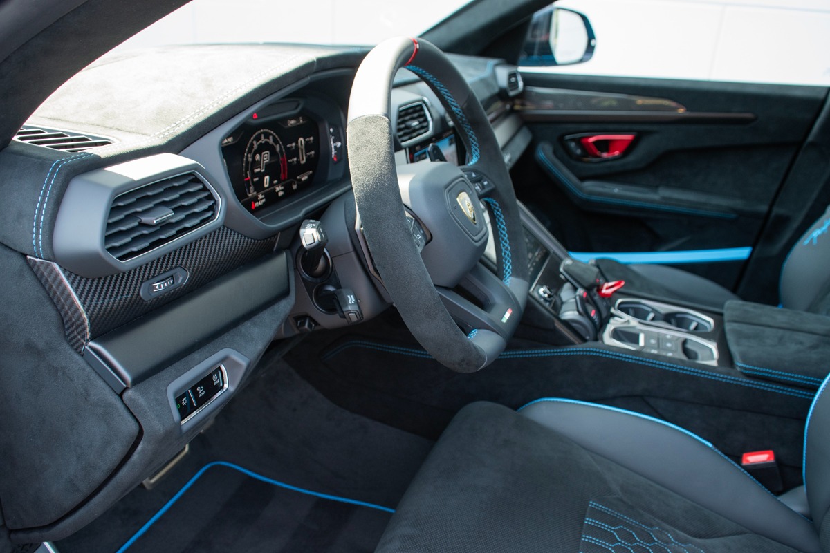 2024 Lamborghini Urus Image 4