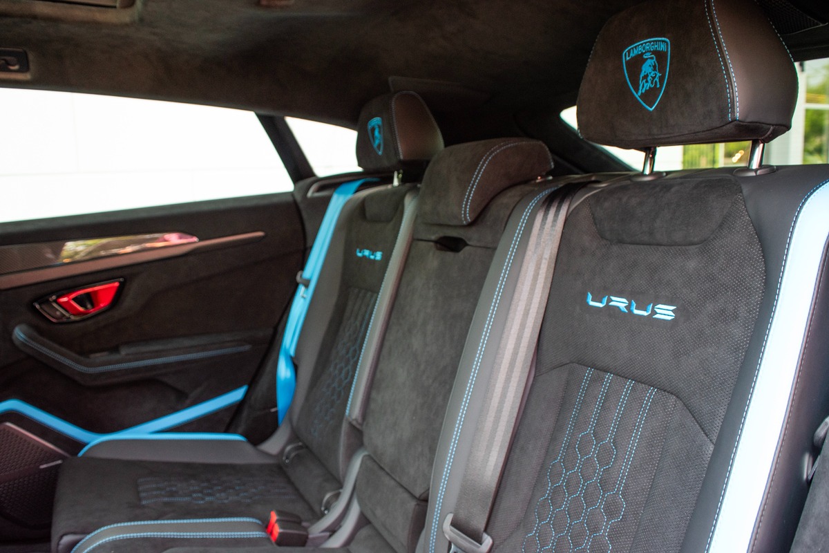 2024 Lamborghini Urus Image 48