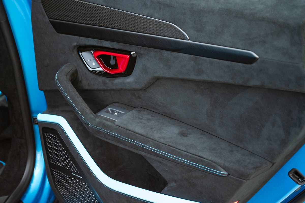 2024 Lamborghini Urus Image 52
