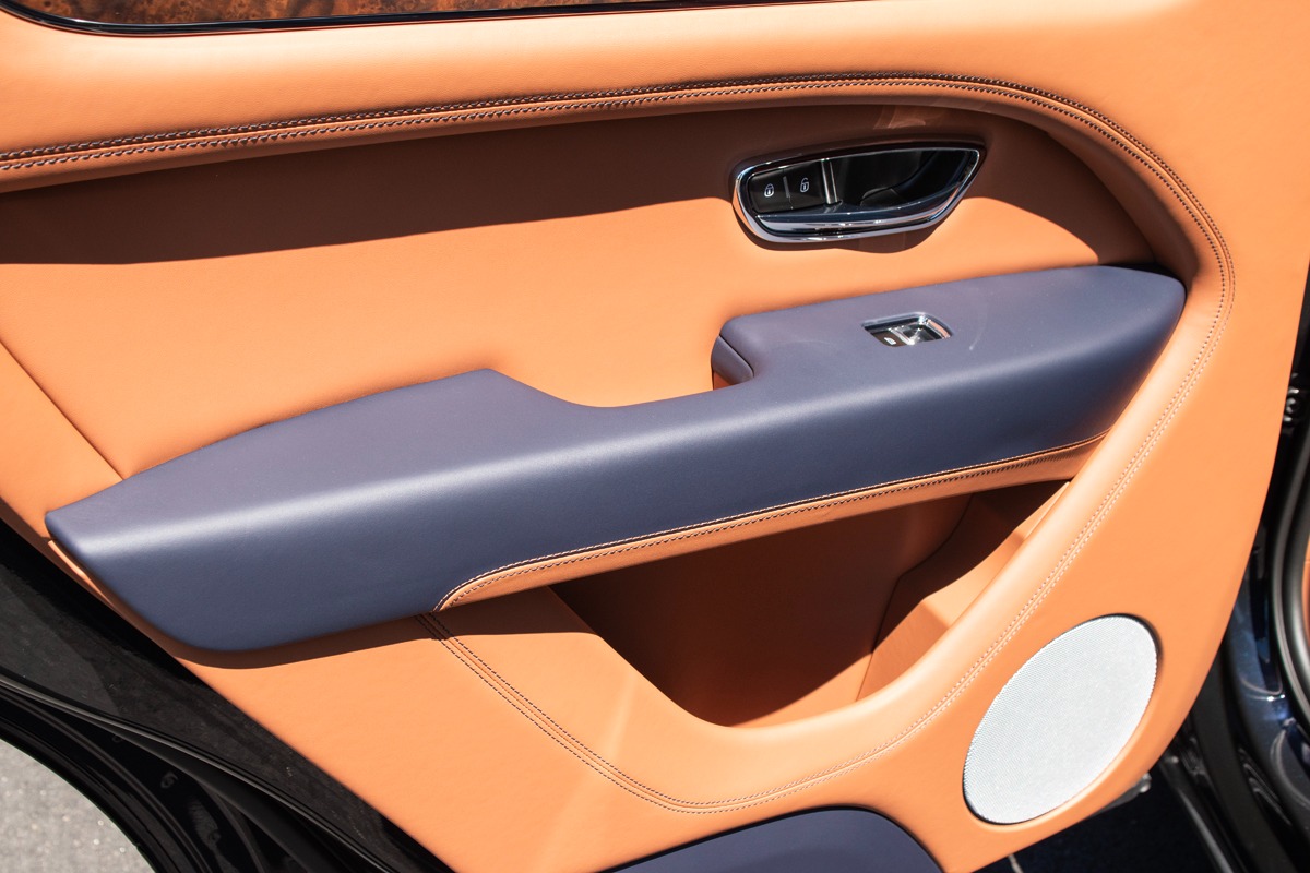 2023 Bentley Bentayga Image 20