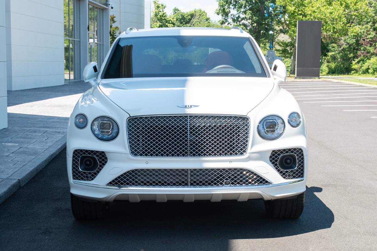 2023 Bentley Bentayga Image 11