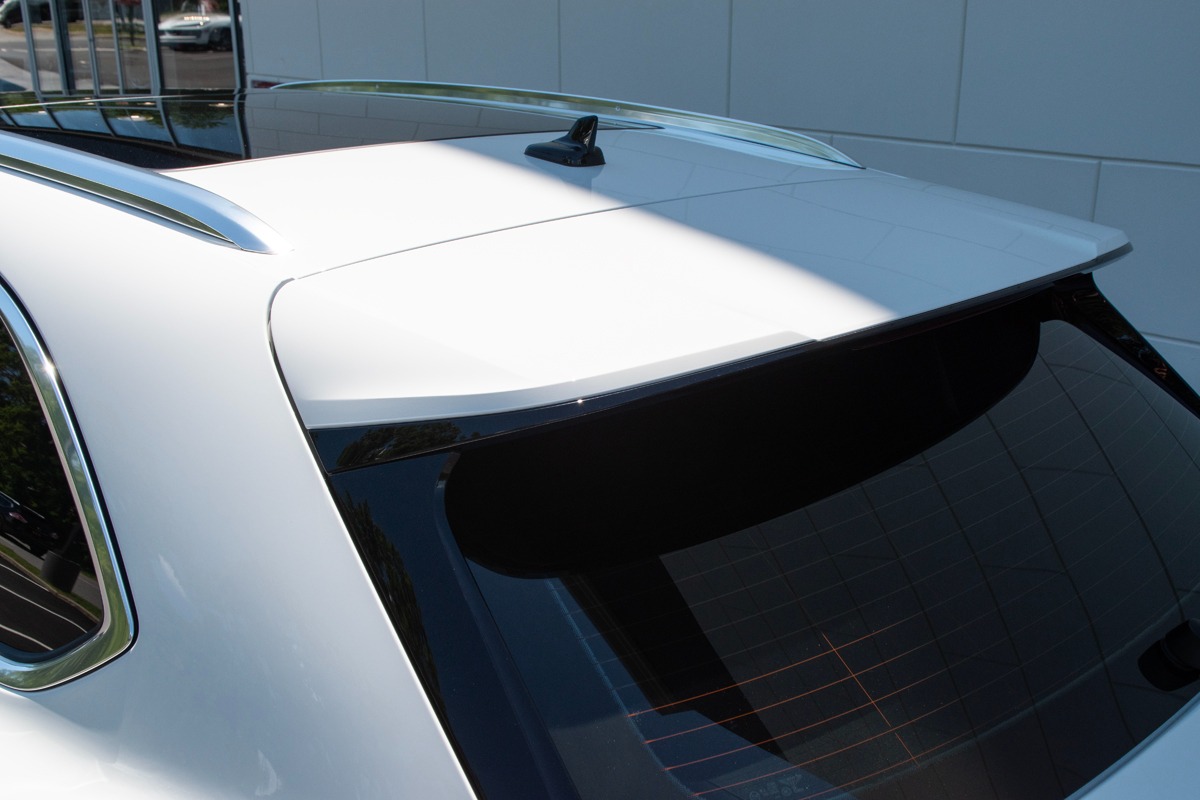 2023 Bentley Bentayga Image 33