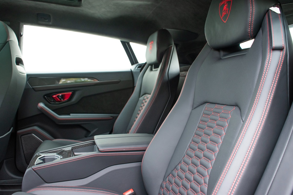 2024 Lamborghini Urus Image 46
