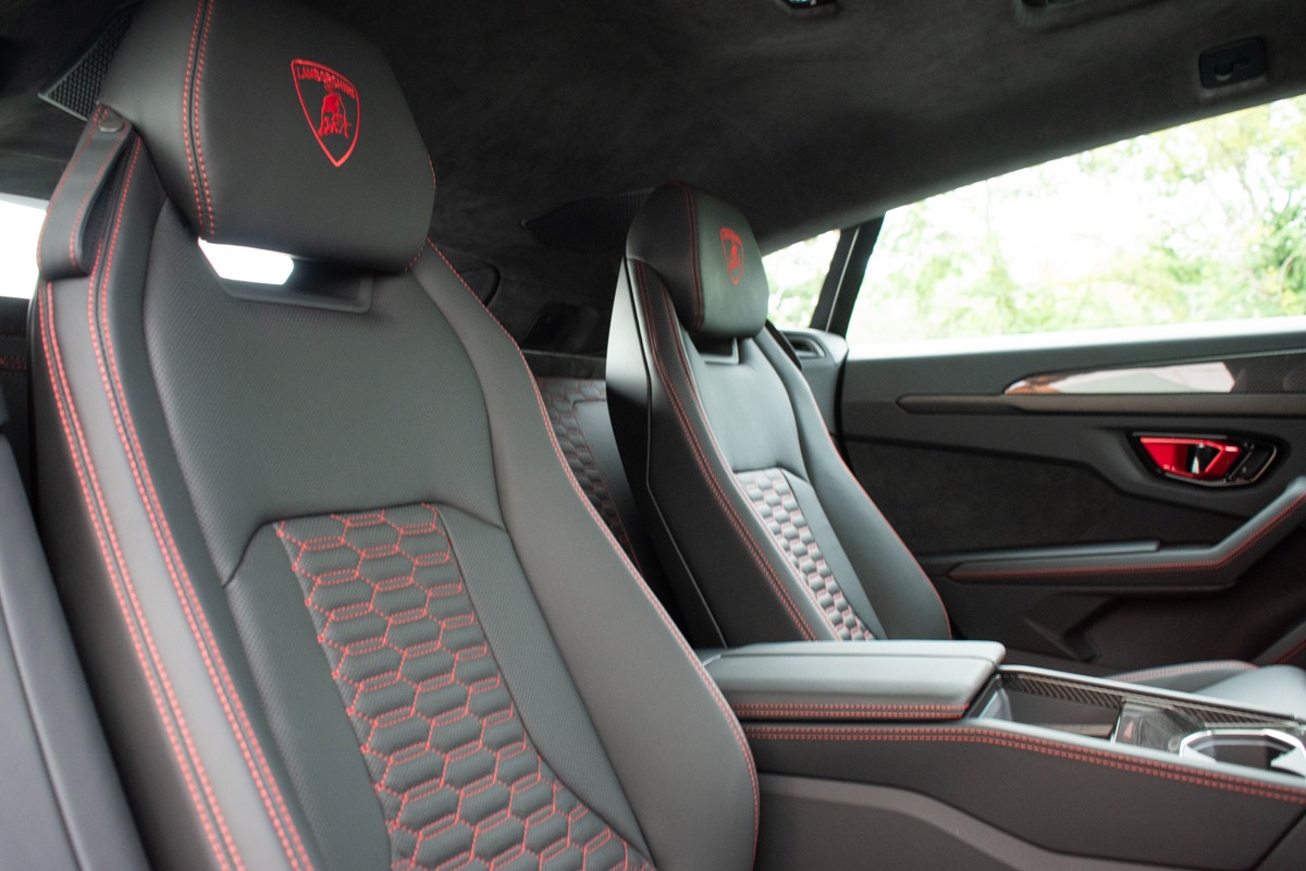 2024 Lamborghini Urus Image 52