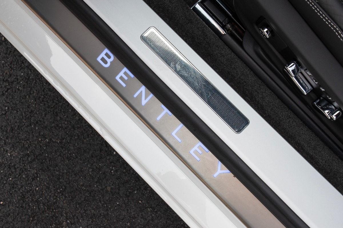 2021 Bentley Continental GT Image 17