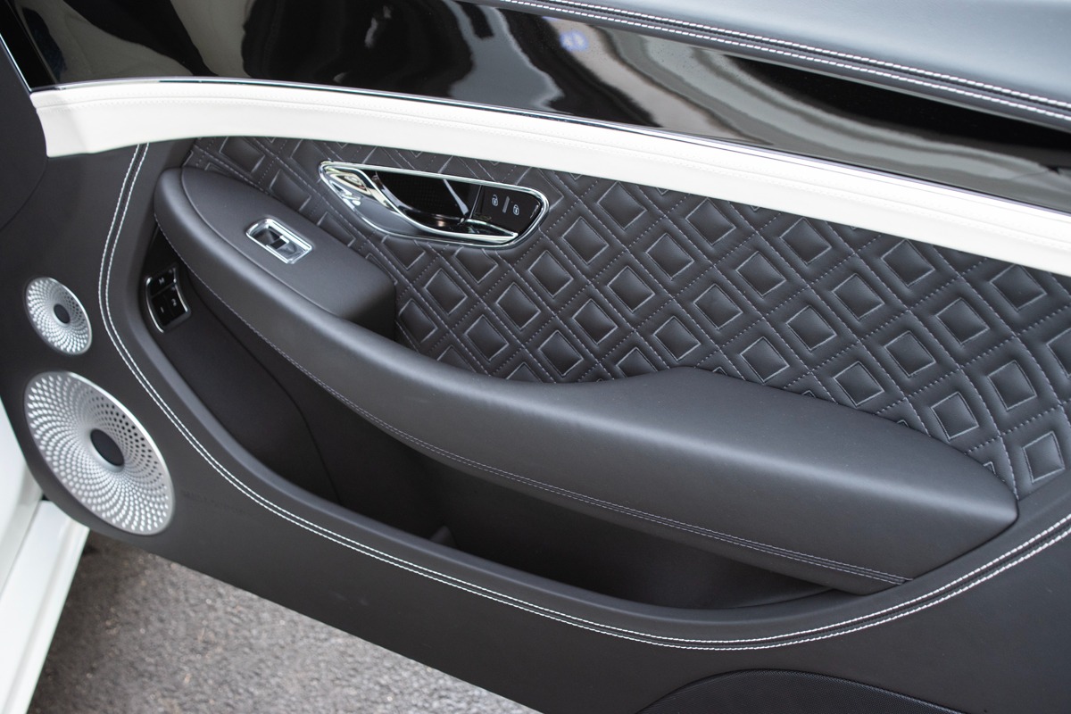 2021 Bentley Continental GT Image 32