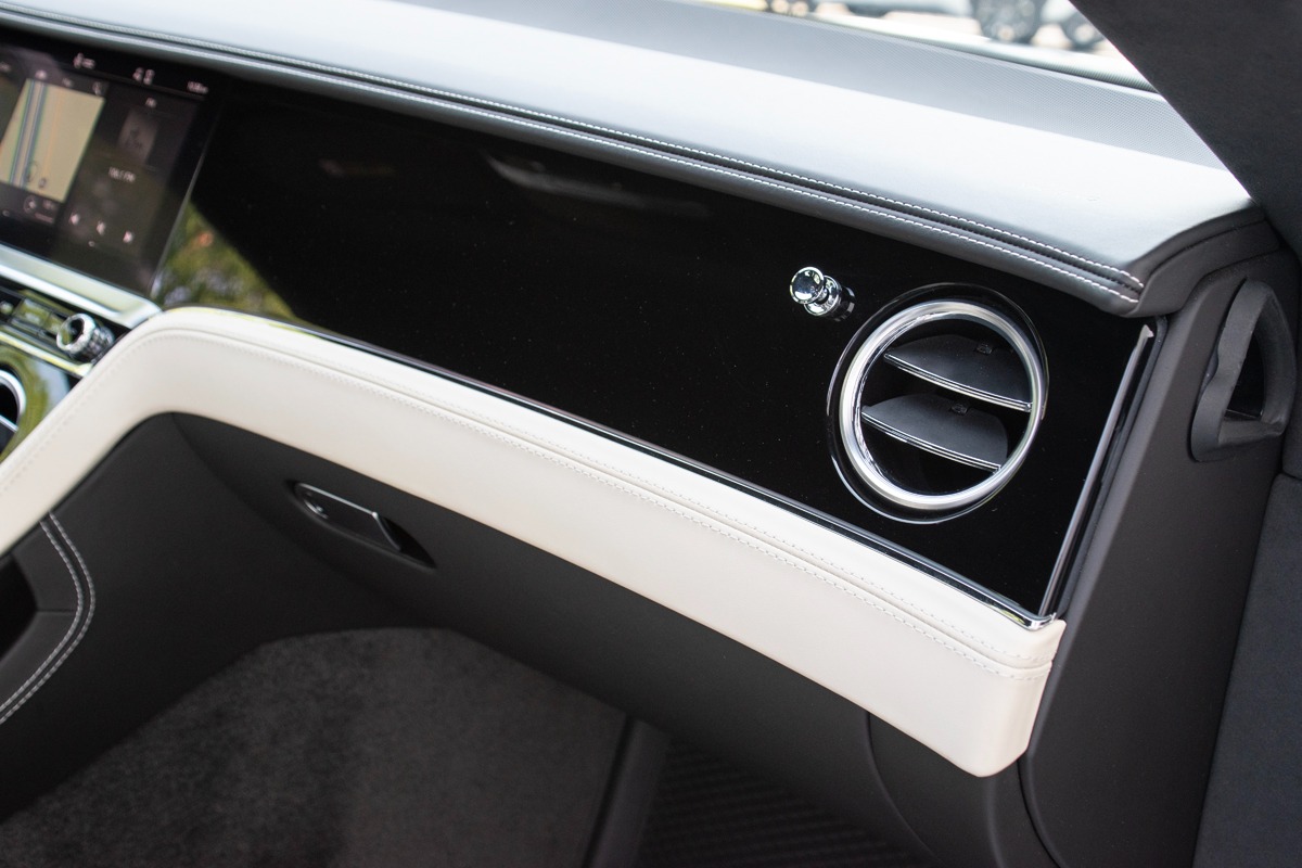 2021 Bentley Continental GT Image 37