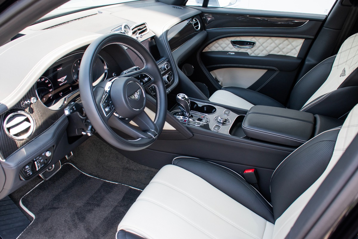 2021 Bentley Bentayga Image 17