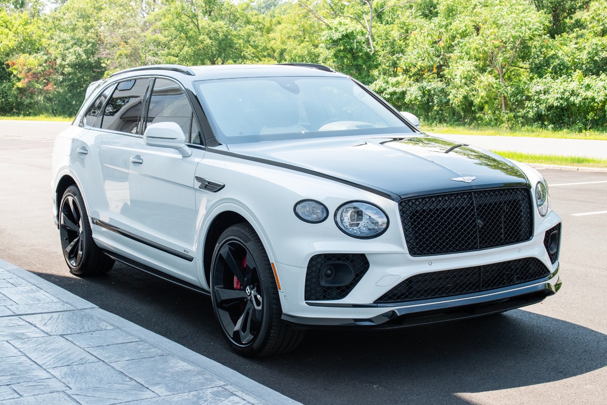 2021 Bentley Bentayga Image 25