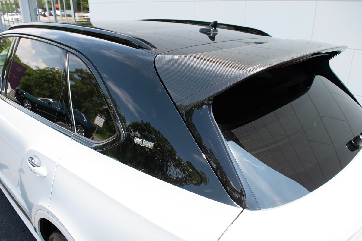 2021 Bentley Bentayga Image 27