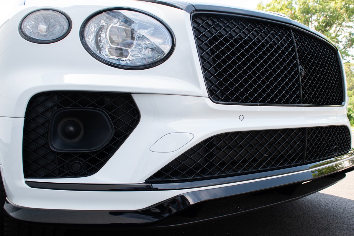 2021 Bentley Bentayga Image 49