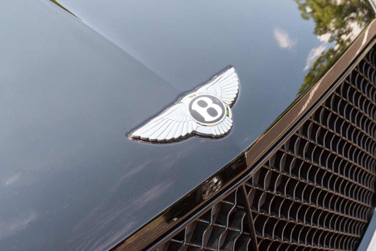 2021 Bentley Bentayga Image 52