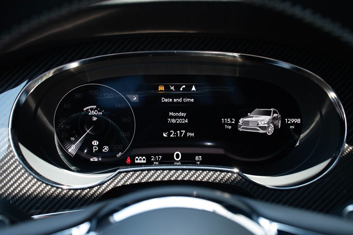 2021 Bentley Bentayga Image 8