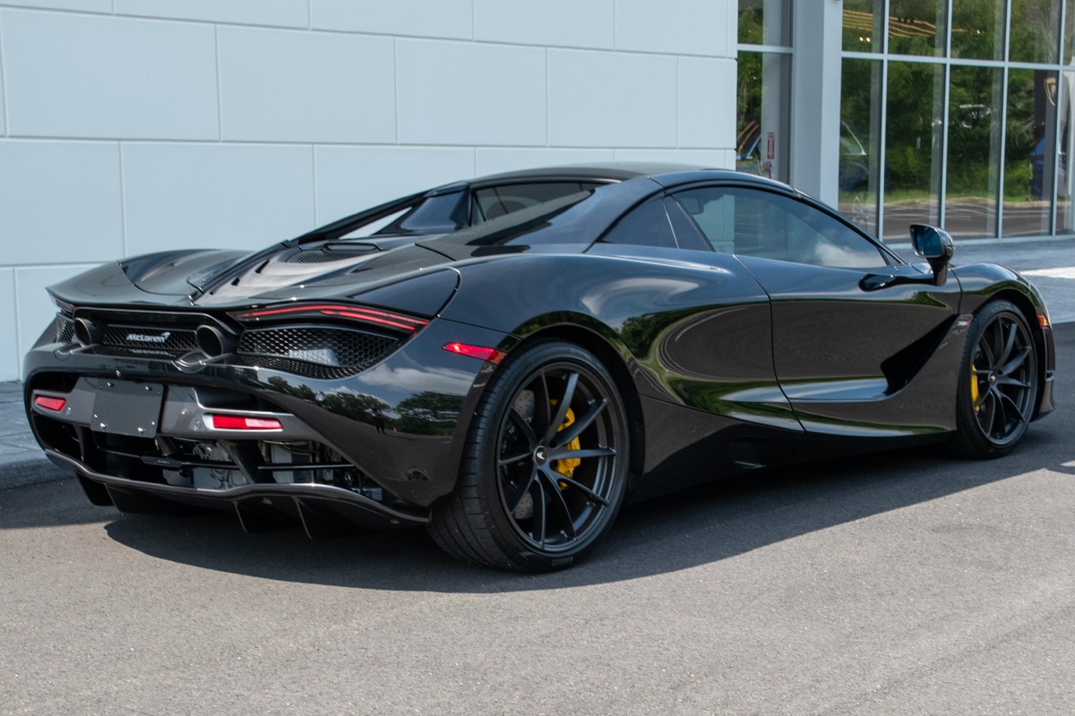 2023 McLaren 720S Spider Image 18