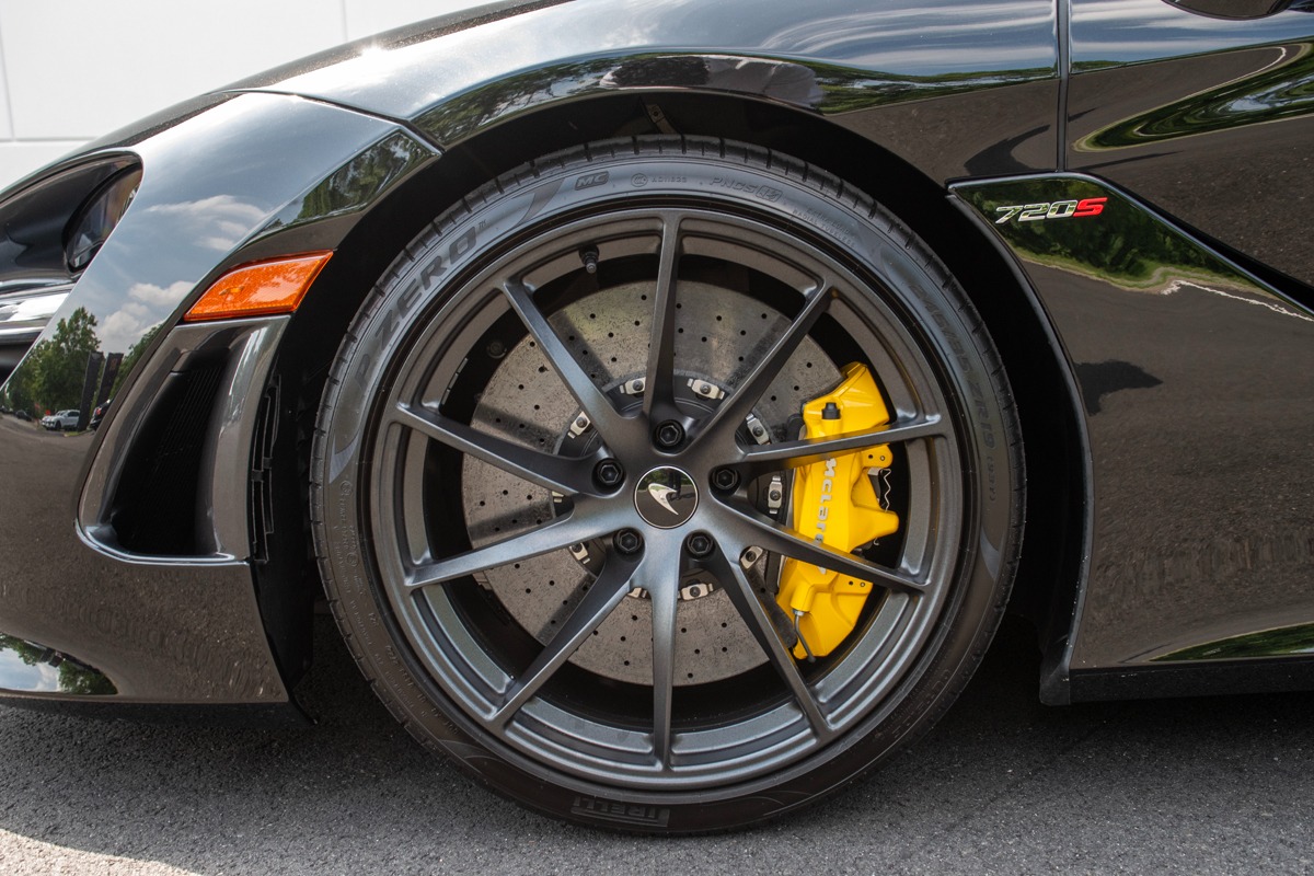 2023 McLaren 720S Spider Image 29