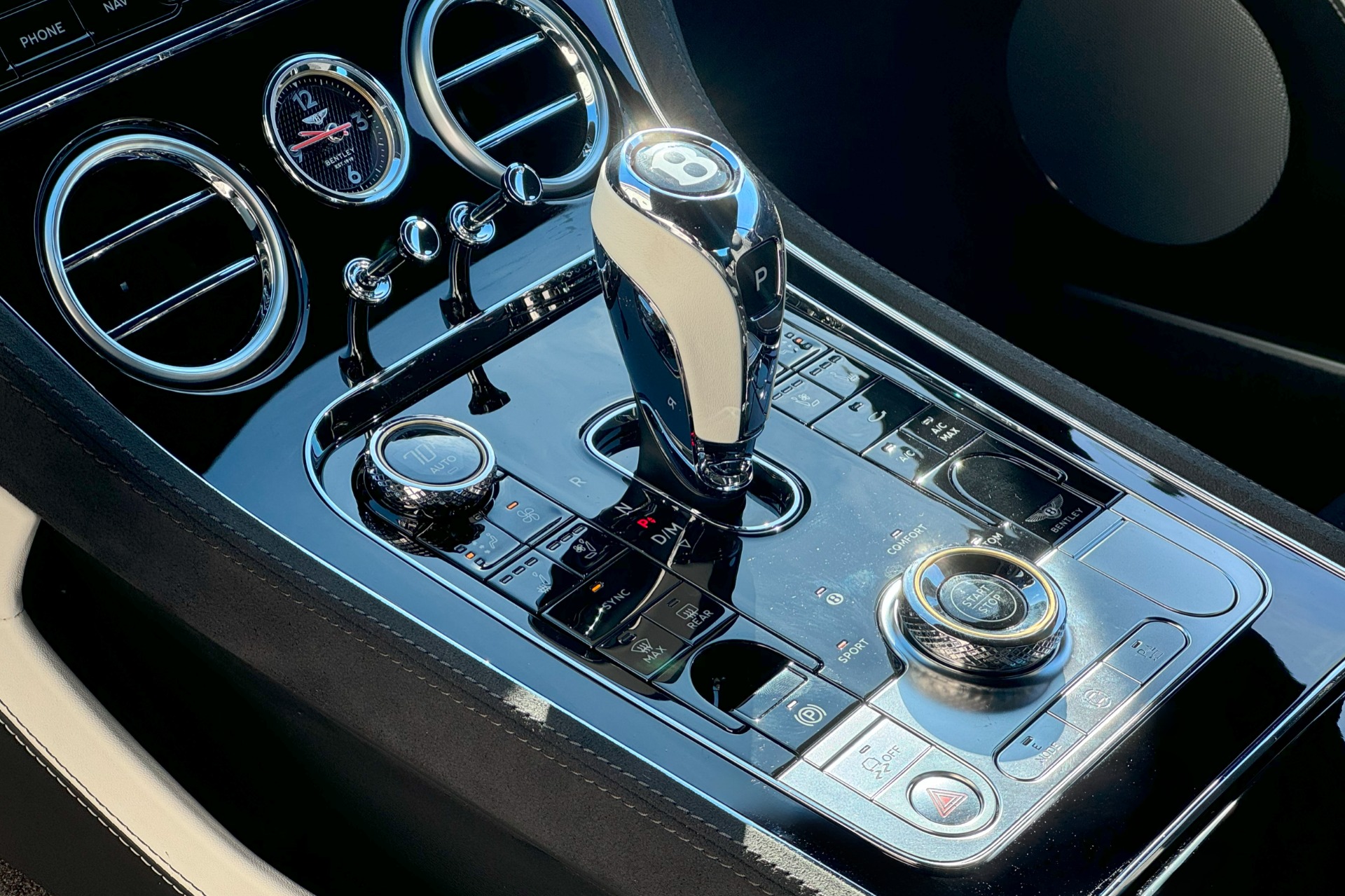 2025 Bentley Continental GT Image 11