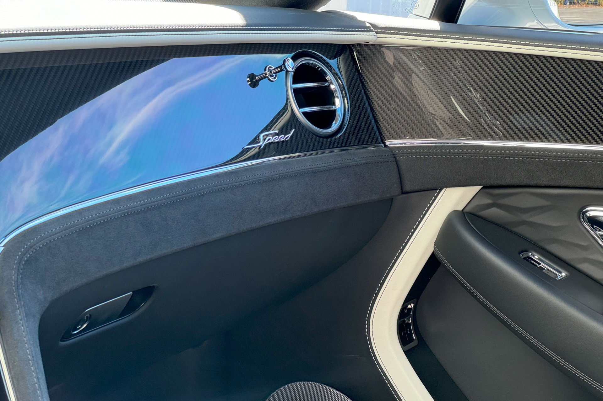 2025 Bentley Continental GT Image 13