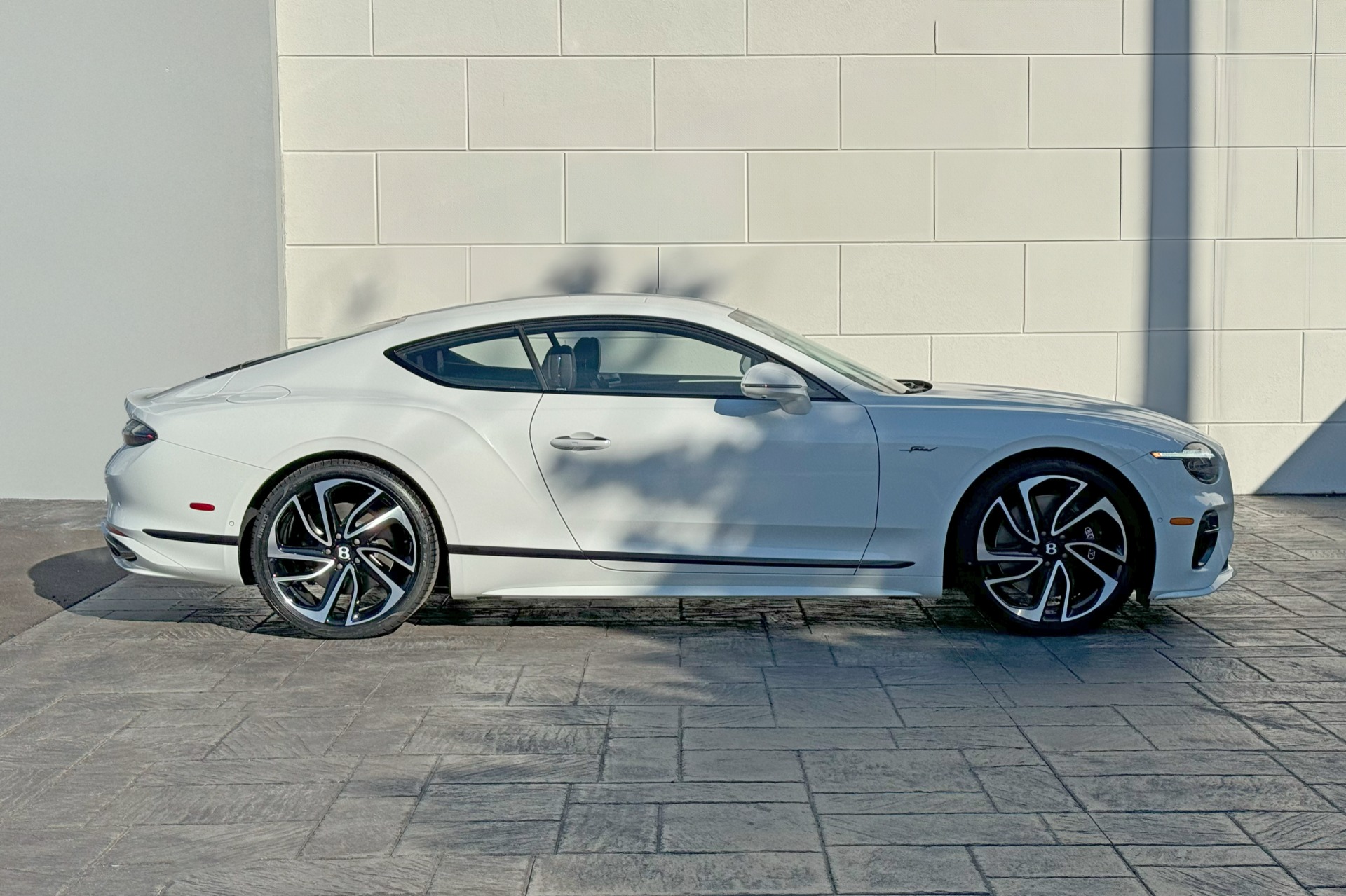 2025 Bentley Continental GT Image 5
