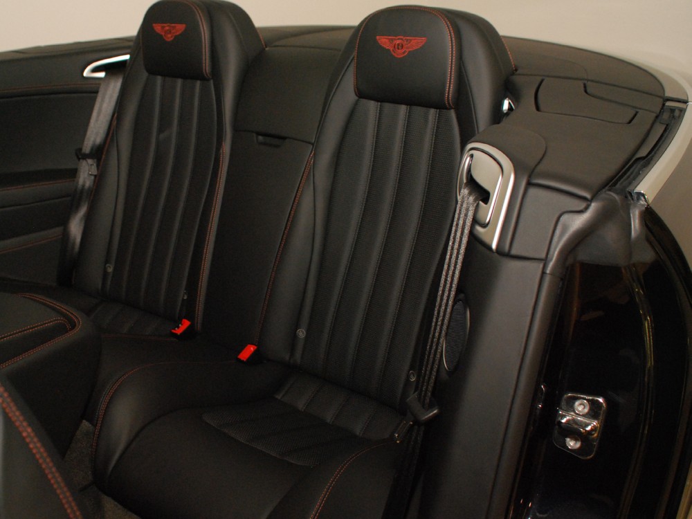 2013 Bentley Continental GT V8 Convertible Image 23