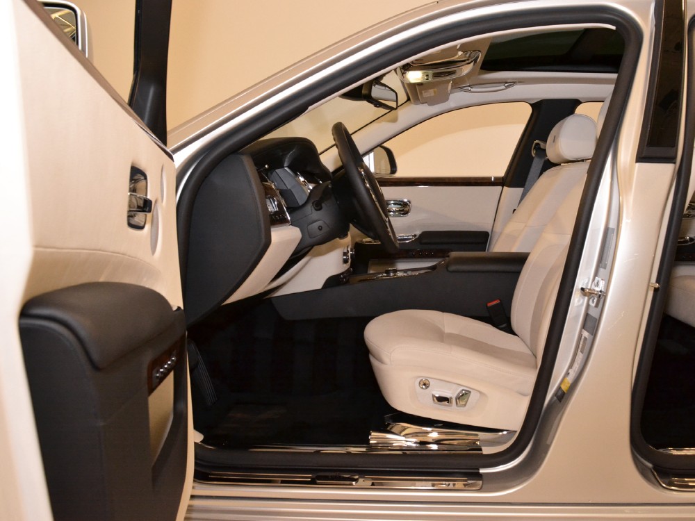 2012 Rolls-Royce Ghost EWB Image 13