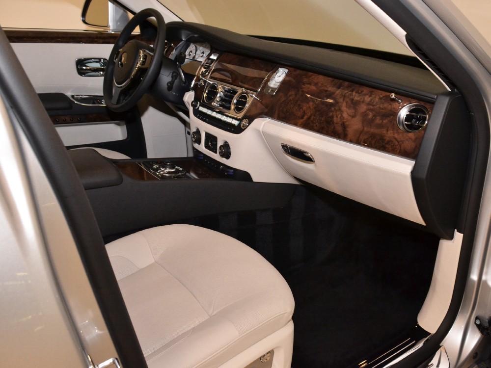 2012 Rolls-Royce Ghost EWB Image 15